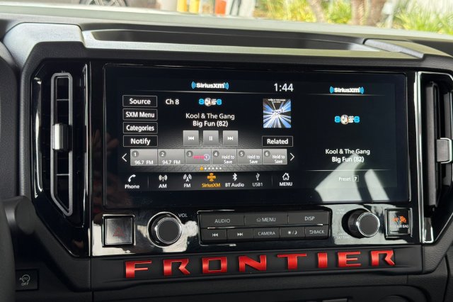 Used 2025 Nissan Frontier Pro-X RWD image 21