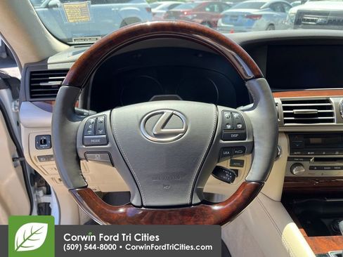 Used 2014 Lexus LS 460 L w/ Ultra Luxury Package AWD/4WD image 2