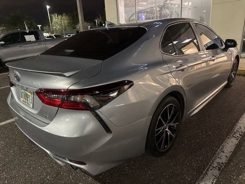 Certified 2023 Toyota Camry SE image 3