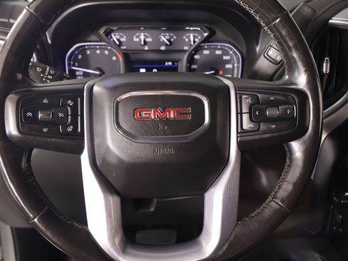 Used 2019 GMC Sierra 1500 SLT RWD image 3