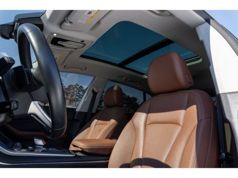 Used 2022 Audi Q8 Premium Plus image 12