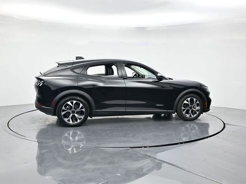 Used 2025 Ford Mustang Mach-E Select image 2