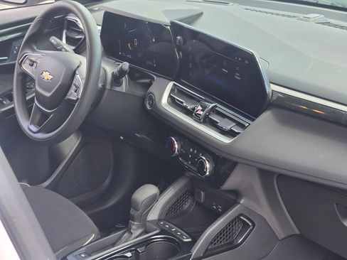 Certified 2025 Chevrolet TrailBlazer LT AWD/4WD image 8
