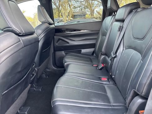 Used 2023 INFINITI QX60 Pure FWD image 11