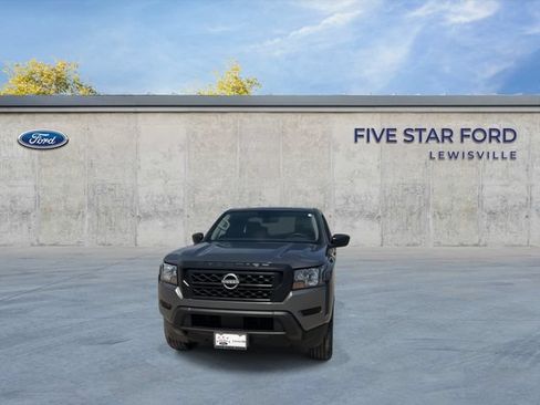 Used 2023 Nissan Frontier S w/ Technology Package RWD image 3