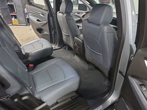 Certified 2023 Buick Enclave Essence image 11