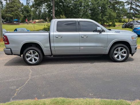 Used 2019 RAM 1500 Limited w/ Body Color Bumper Group AWD/4WD image 7