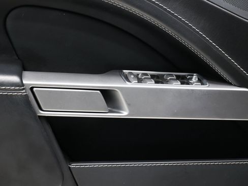 Used 2015 Aston Martin Rapide S image 11