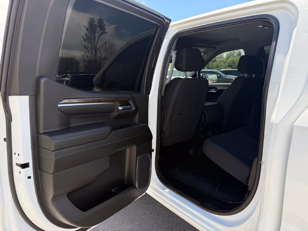 Used 2023 GMC Sierra 1500 SLE AWD/4WD image 33