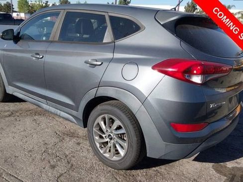 Used 2018 Hyundai Tucson SE image 3