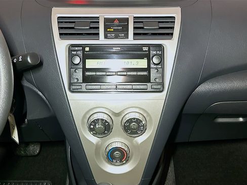 Used 2008 Toyota Yaris Sedan FWD image 11