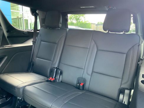 New 2026 Chevrolet Tahoe High Country AWD/4WD image 13