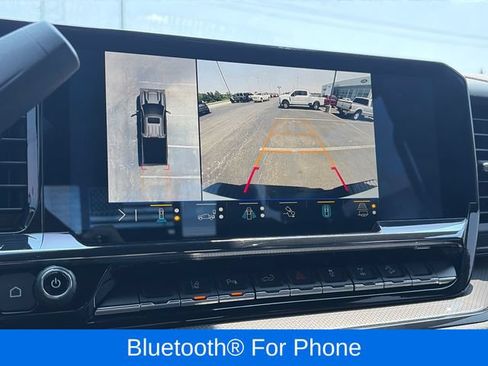 Used 2024 Chevrolet Silverado 2500 ZR2 w/ Technology Package AWD/4WD image 24