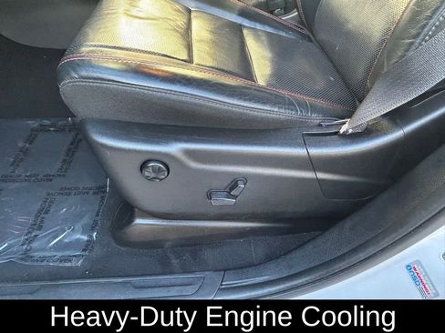 Certified 2024 Dodge Durango GT image 17