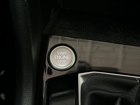 Used 2023 Volkswagen Taos SEL image 28