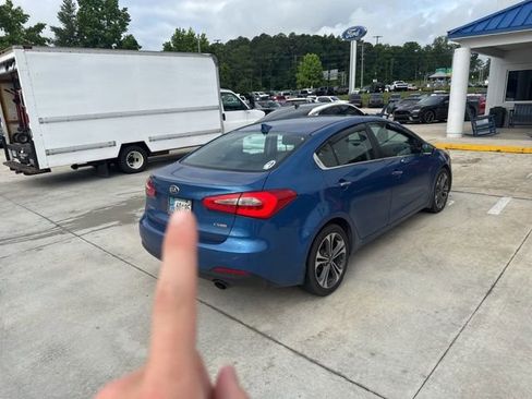 Used 2014 Kia Forte EX w/ Premium Package FWD image 7
