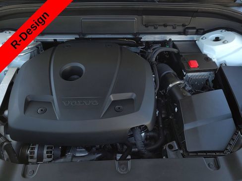 Used 2021 Volvo XC60 T5 R-Design w/ Protection Package Premier AWD/4WD image 27