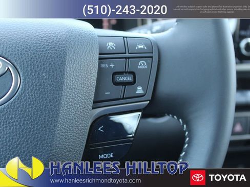 Used 2026 Toyota Camry SE w/ Convenience Package FWD image 28