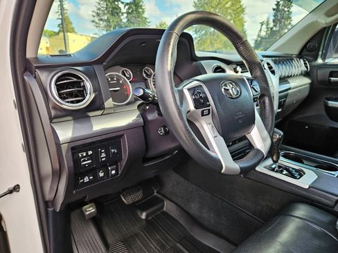 Used 2015 Toyota Tundra Platinum image 17