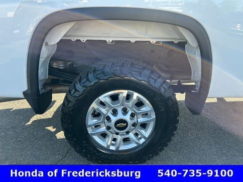 Used 2025 Chevrolet Silverado 2500 LT w/ Safety Package AWD/4WD image 30