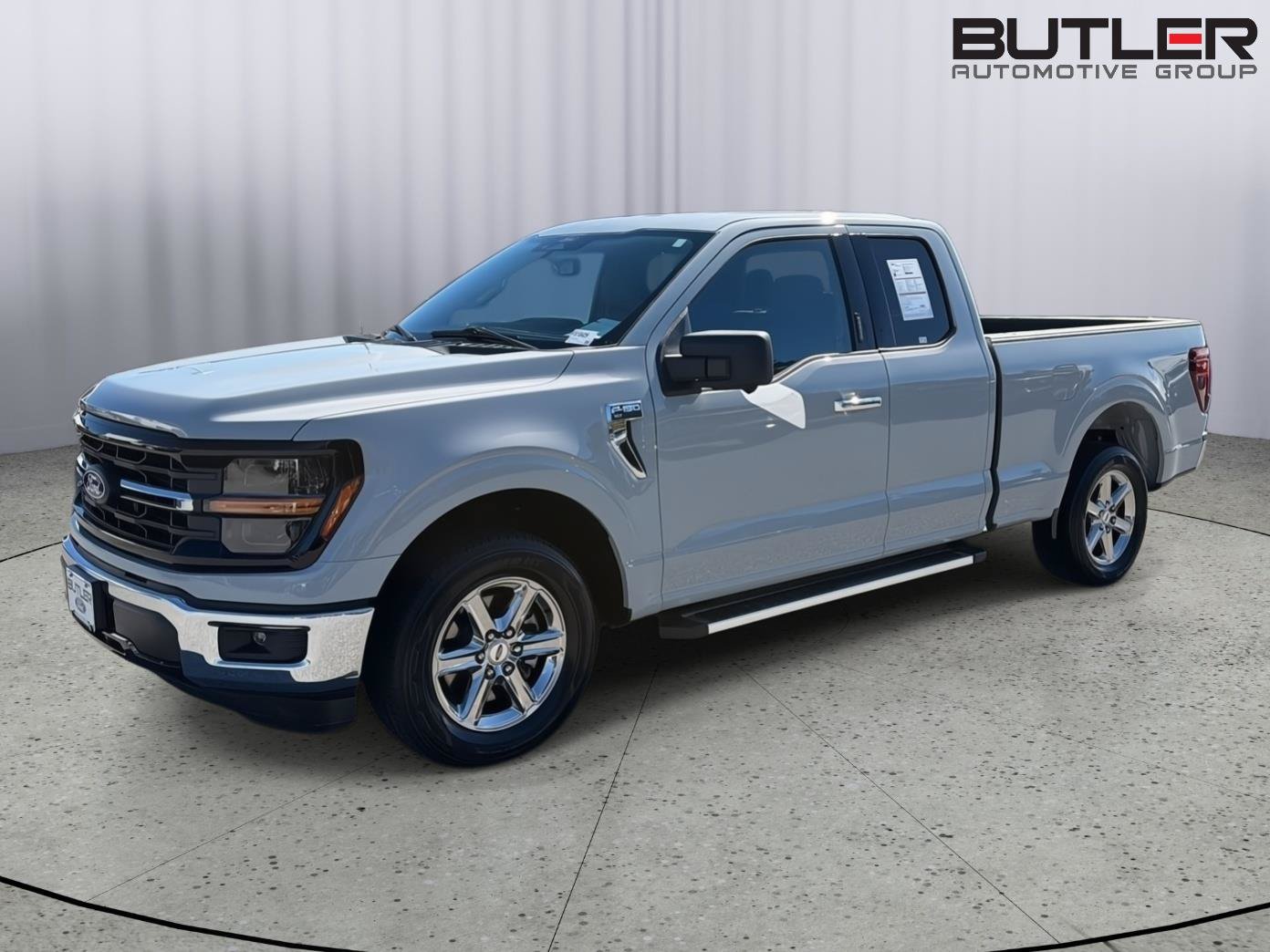 Certified 2024 Ford F150 XLT w/ Mobile Office Package RWD image 2