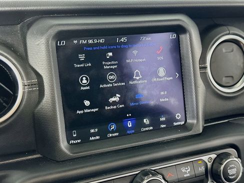 Used 2023 Jeep Wrangler Unlimited Sahara AWD/4WD image 25