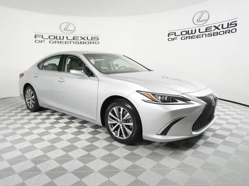 Certified 2020 Lexus ES 350 w/ Premium Package image 3