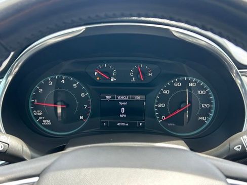 Used 2021 Chevrolet Malibu LT w/ Leather Package FWD image 18