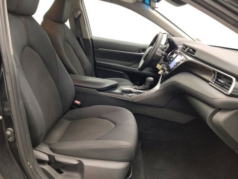 Used 2020 Toyota Camry LE FWD image 21