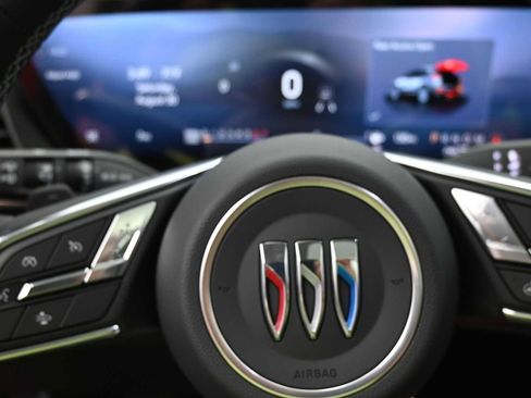 New 2025 Buick Envision Sport Touring image 17