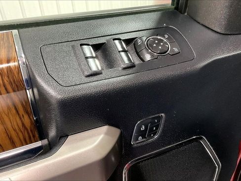 Used 2020 Ford F150 Lariat w/ Equipment Group 502A Luxury AWD/4WD image 40