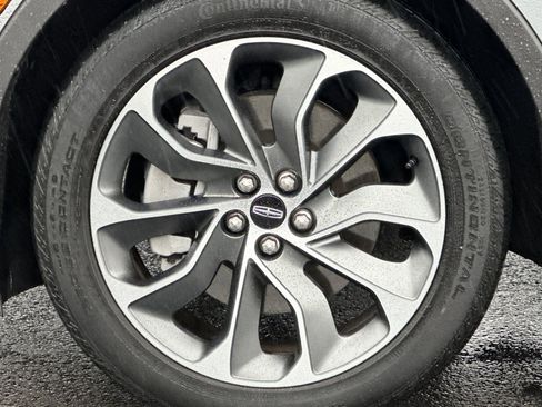 Used 2023 Lincoln Nautilus Reserve w/ Equipment Group 201A image 33