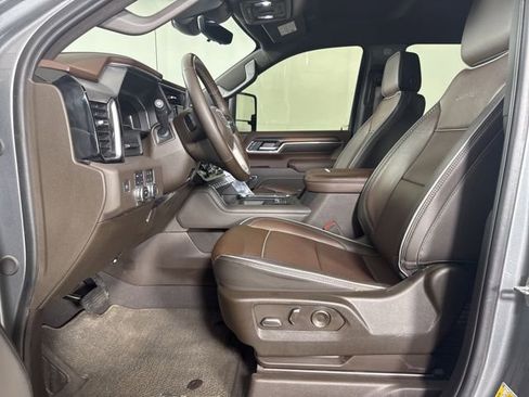 Used 2024 GMC Sierra 2500 Denali w/ Technology Package image 11