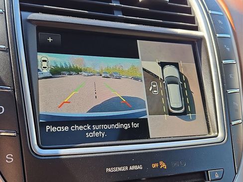 Used 2019 Lincoln Nautilus Black Label AWD/4WD image 18