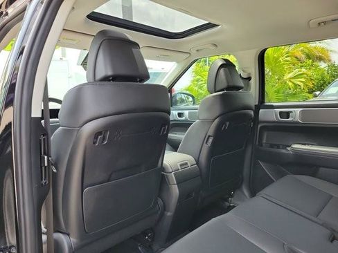 Used 2025 Hyundai Santa Fe XRT w/ Tow & Go Package AWD/4WD image 19