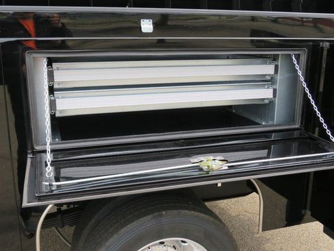 New 2023 RAM 5500 Tradesman w/ Chrome Appearance Group image 16