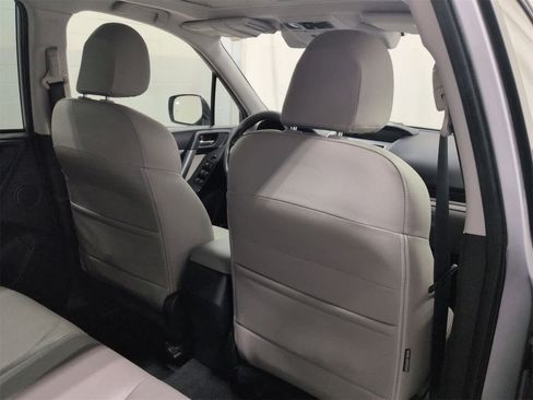 Used 2017 Subaru Forester 2.5i Limited image 19