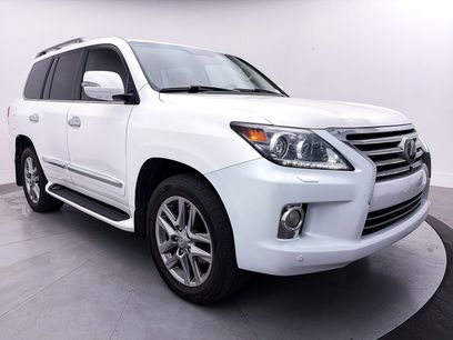 Used 2013 Lexus LX 570 4WD w/ Luxury Pkg w/Pre-crash