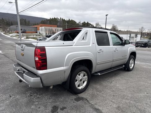 Used 2012 Chevrolet Avalanche LT w/ Suspension Package, Off-Road image 3