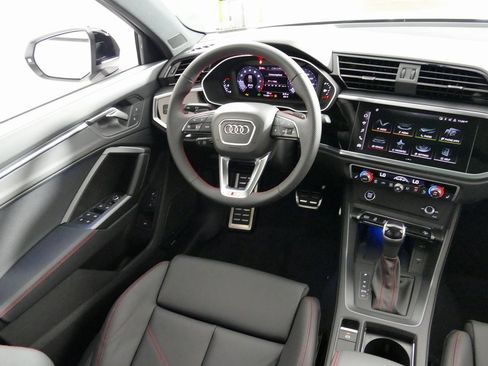 New 2025 Audi Q3 2.0T Premium Plus image 24