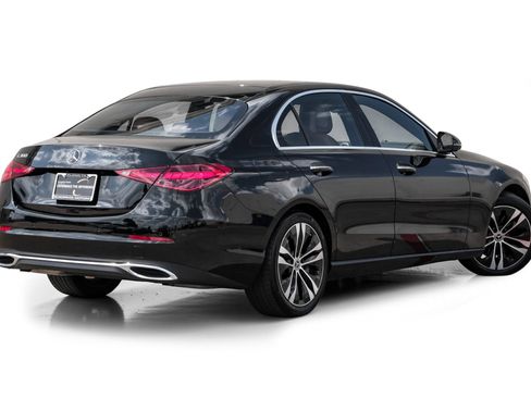 Used 2022 Mercedes-Benz C 300 Sedan w/ Exclusive Trim Package image 8