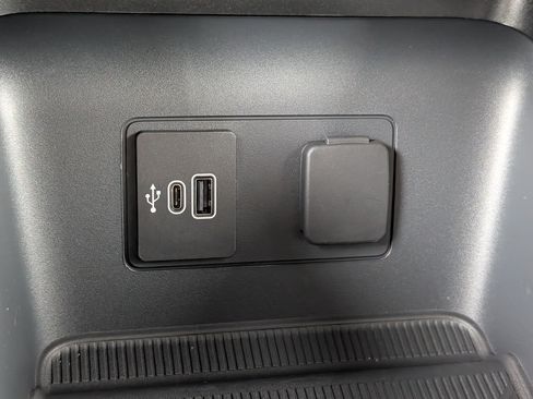 New 2026 Ford Explorer Active image 15