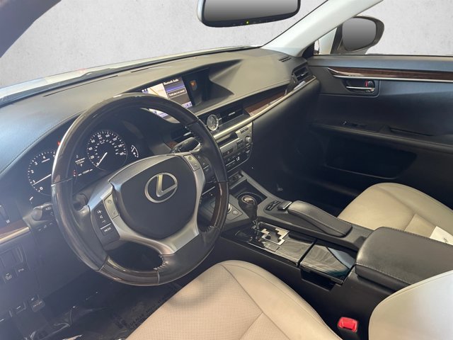 Used 2014 Lexus ES 350 w/ Premium Package FWD image 10