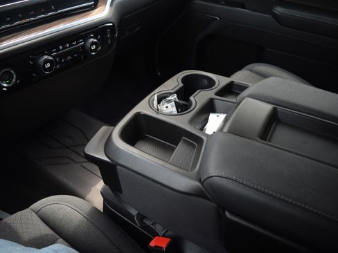 Used 2022 Chevrolet Silverado 1500 LT image 29