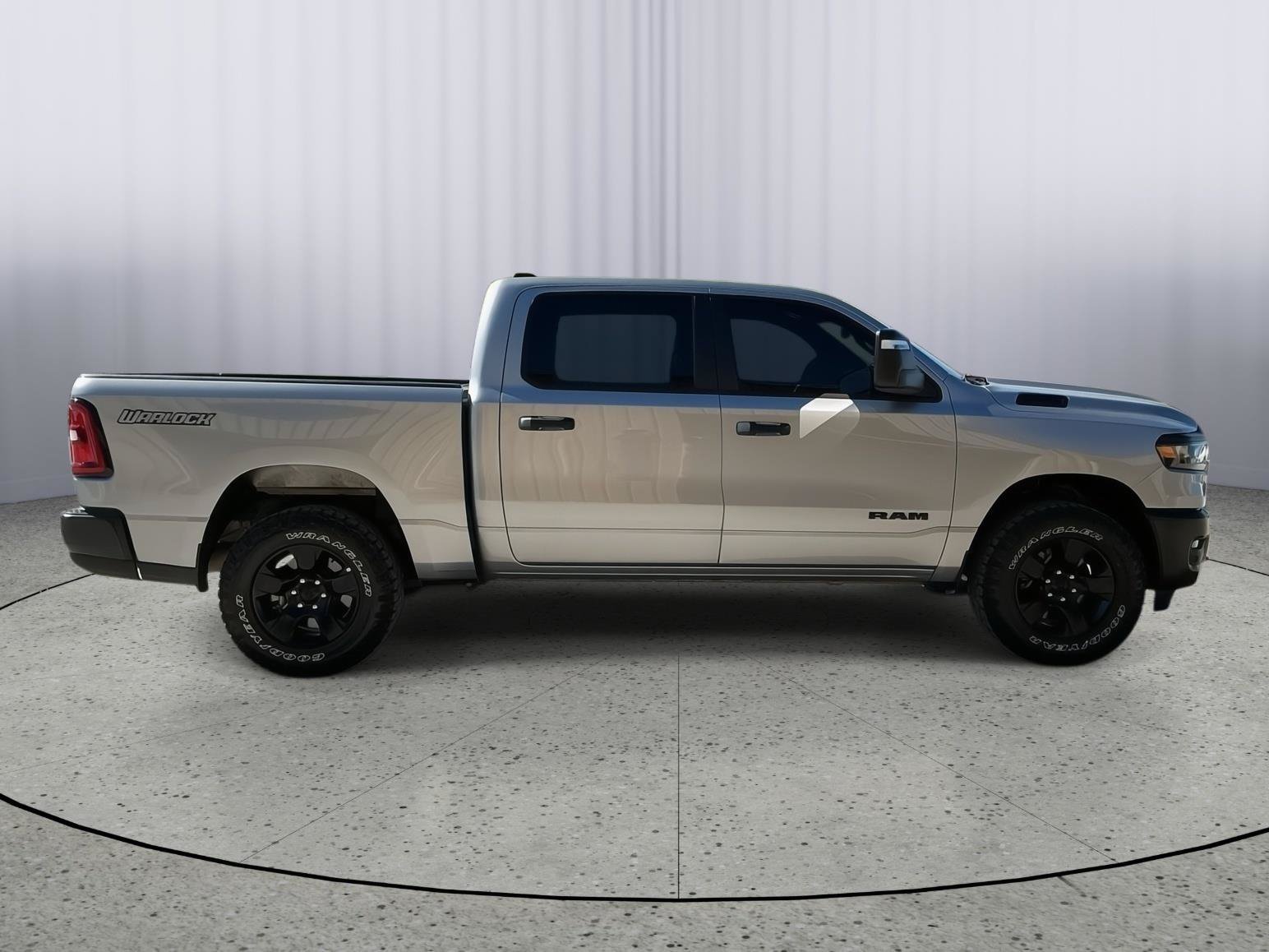 Used 2025 RAM 1500 Warlock AWD/4WD image 6