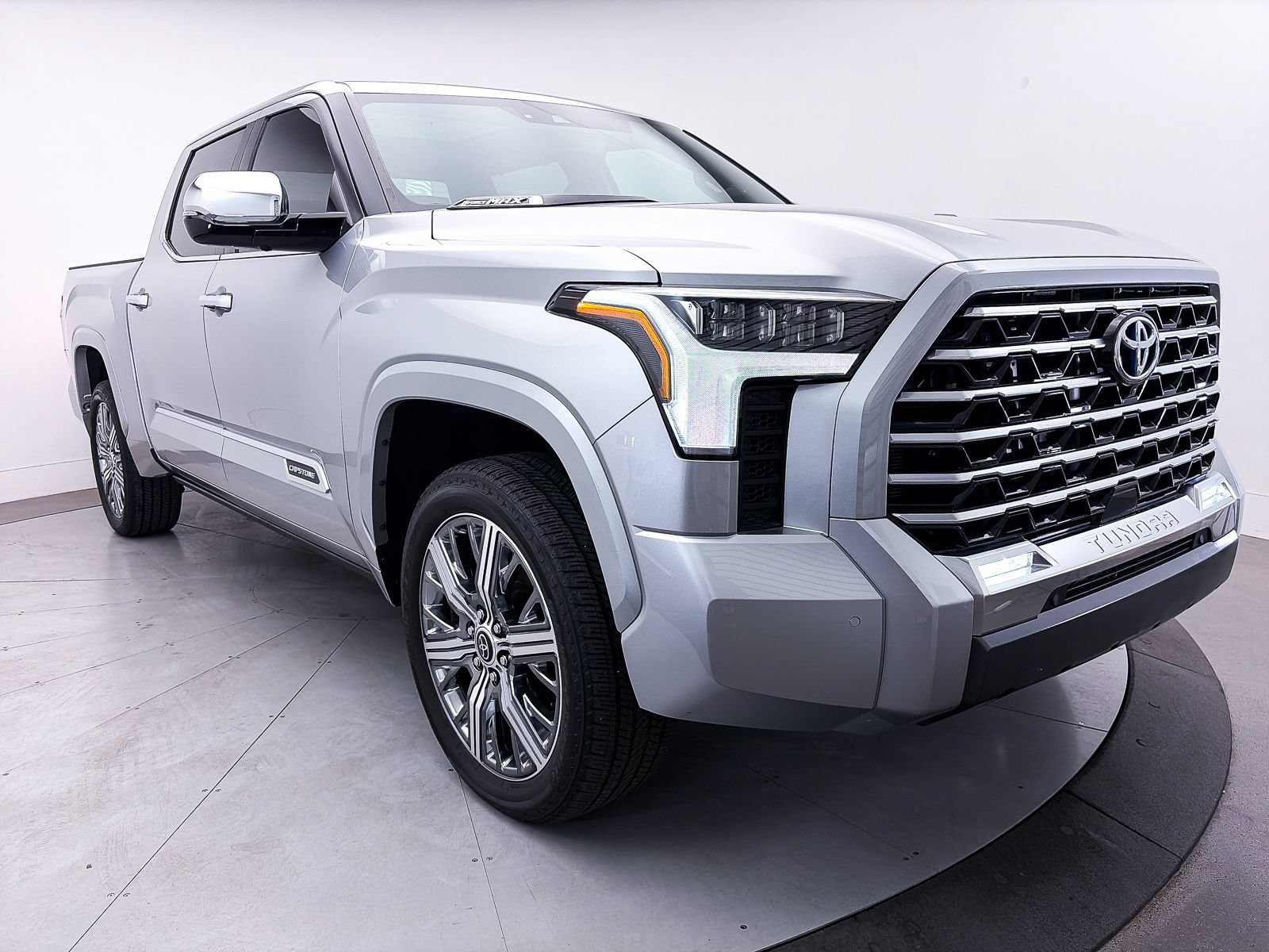 Used 2024 Toyota Tundra Capstone AWD/4WD image 13