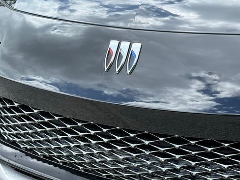 New 2026 Buick Envista Avenir FWD image 6