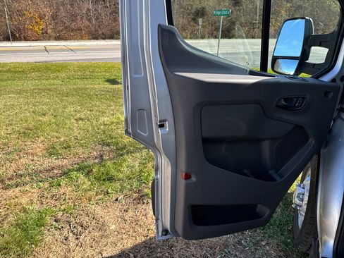 New 2026 Ford Transit 350 148 High Roof Extended image 26