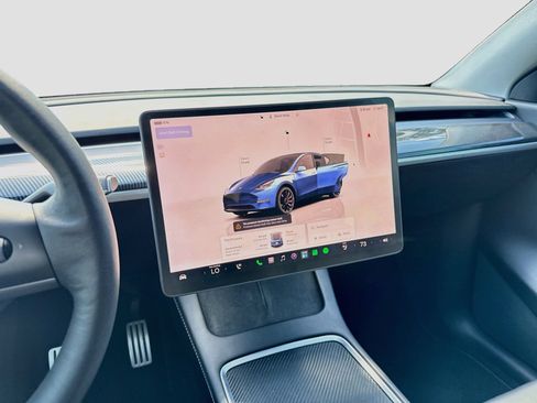 Used 2022 Tesla Model Y Performance AWD/4WD image 19