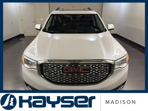 Used 2018 GMC Acadia Denali w/ Technology Package AWD/4WD image 2